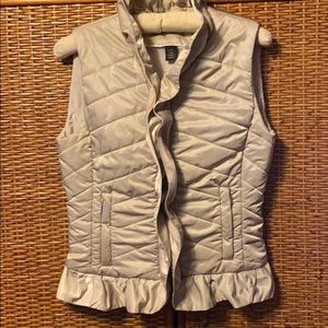 WHBM champagne colored ruffle vest size XS EUC